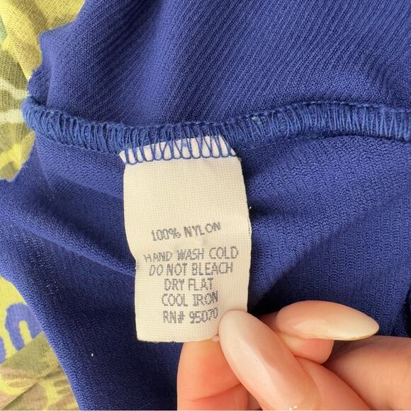 NWT $99 Weston Wear Green Multicolor Ikat Boho Patterned Mesh Top Women’s Small - Picture 6 of 6